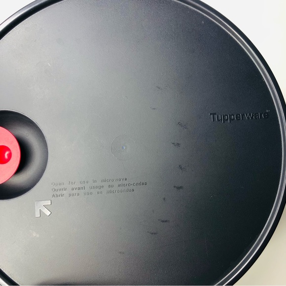 Tupperware CrystalWave Microwave Reheatable Divided Dish Microwaveable with Lid - Picture 6 of 6